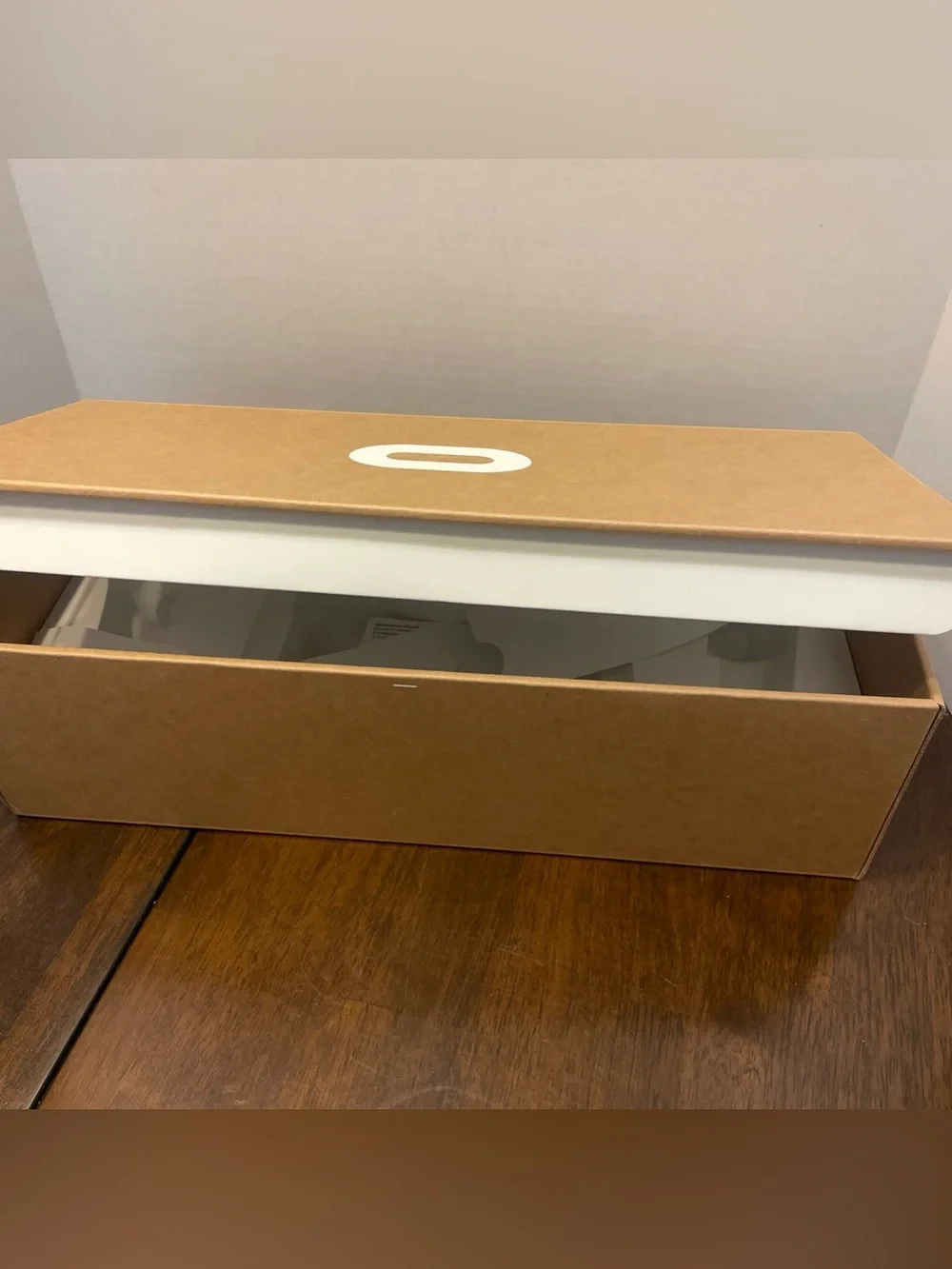 Meta Oculus Quest 2 256GB *BOX Only* With Outer Slip Cover Good Condition